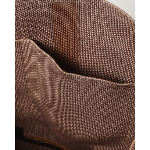 일상에 스며드는 우아함과 실용성, 헤지스 베이지 체크 니트 에코백