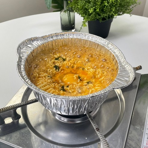 라면, 요리, 야외 활동에 편리하고 경제적인 일회용 은박냄비