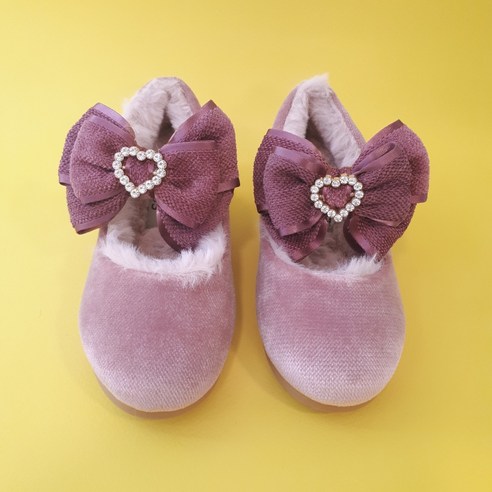 아이의 발 건강과 스타일을 책임지는 겨울철 최고의 선택