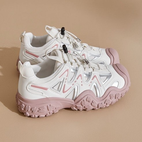 Govbom 등산화와 함께, 봄 여름 산뜻하고 안전한 아웃도어를!