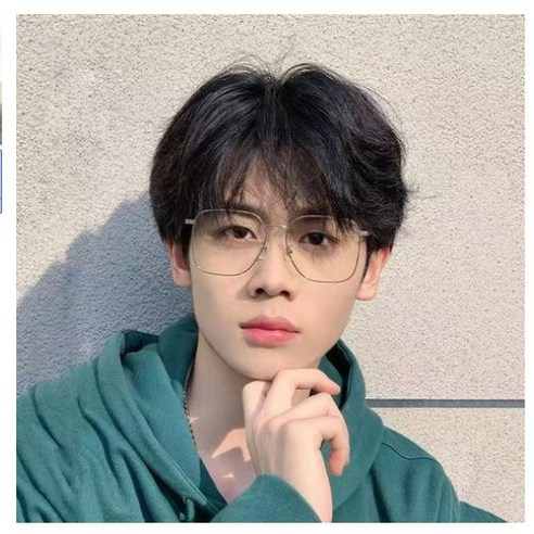 자연스러운 멋과 자신감을 더하는 남성 가발