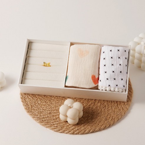 순금1돈돌반지 천사날개 순금돌반지 3.75g+턱받이 2종세트 Best Top5