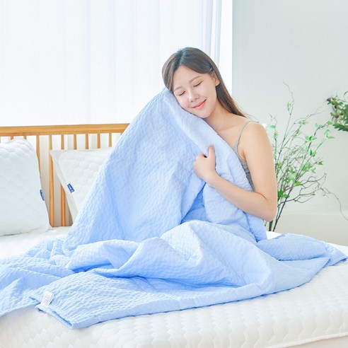 더위는 이제 안녕! 듀라론 냉감이불로 시원한 여름밤을!