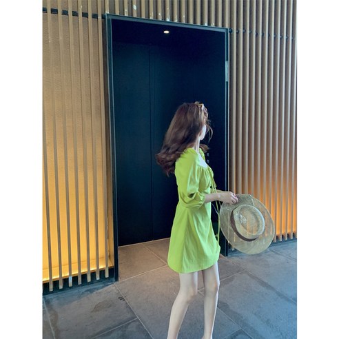YANG 차가운 흰색 가죽 제조 기계 우아한 레이스 업 허리 과일 녹색 드레스 여름 새로운 한국어 스타일 슬리밍 드레스