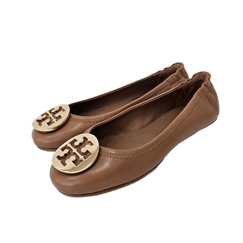 브라운 컬러의 우아한 겨울 동반자, 토리버치 미니 트래블 발렛 플랫 슈즈