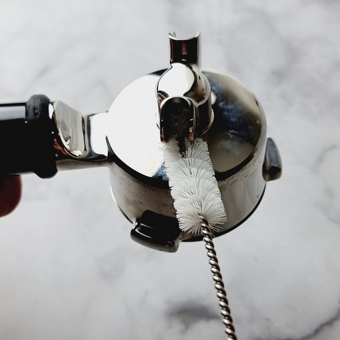 빈플랜트 포터필터 스파웃 청소솔 그룹헤드 청소 커피머신 브러쉬: 필수 카페 아이템으로 커피머신의 청결과 맛을 유지하는 데 도움이 됩니다.