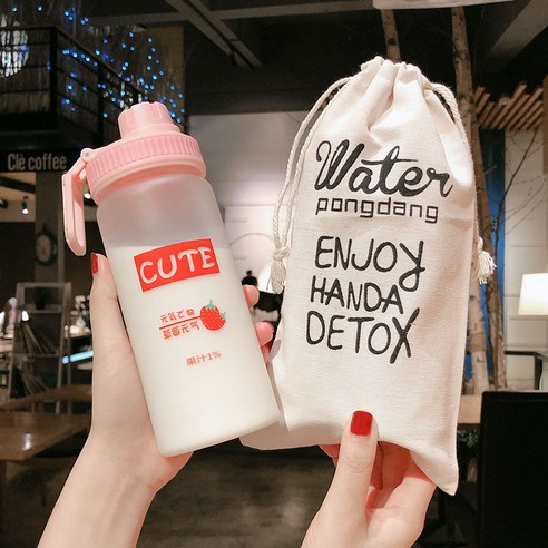 [LM] 500ml 플라스틱 물병 투명/반투명 병 귀여운 물병 카톤 딸기 물병 전화 스탠드 휴대용, 24_500ml
