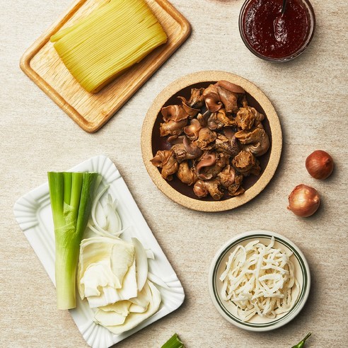 특별한 경험을 선사하는 골뱅이무침 밀키트