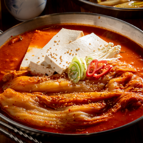 옛날 제주 흑돼지 묵은지 김치찜 1.2kg 3인분 - 즉석찌개/탕 | 쿠팡
