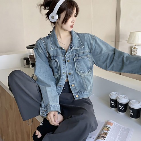 루즈핏 여성 크롭 데님 자켓 – 캐주얼 간절기 아우터