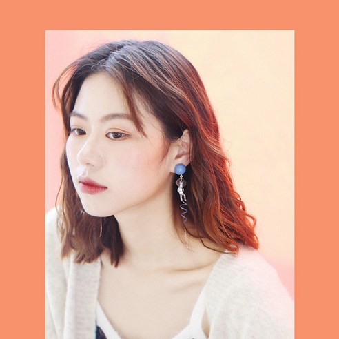 귀걸이 긴 술 귀걸이 여성 귀여운 귀걸이 과장된 비대칭 성격 귀걸이 새로운
