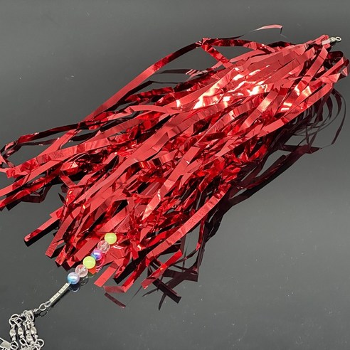 압도적인 길이와 풍성함으로 물 속에서 화려하게 어필