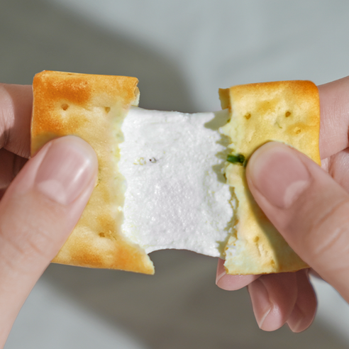 입안 가득 행복을 선사하는 라뜰리에 루터스의 수제 누가크래커