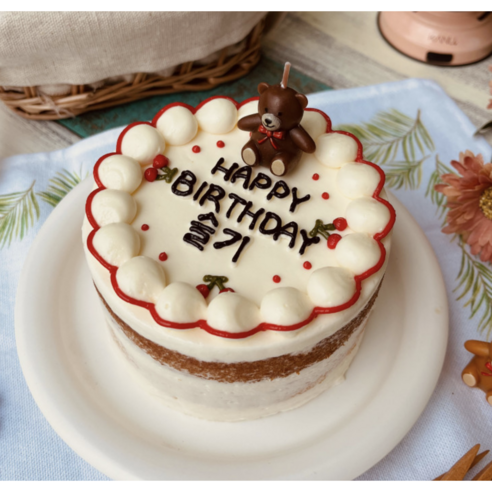 눈부신 순백의 향연, 케익팩토리 화이트폼폼으로 특별한 날을 더욱 빛내세요 케이크주문제작