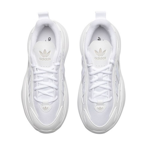 구름 위를 걷는 듯한 편안함, 아디다스 오즈가이아 W