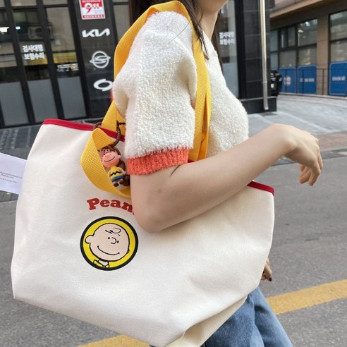 [키링포함]스누피 챨리 프렌즈 토트백 숄더 기저귀가방 대용량 데일리 손가방
