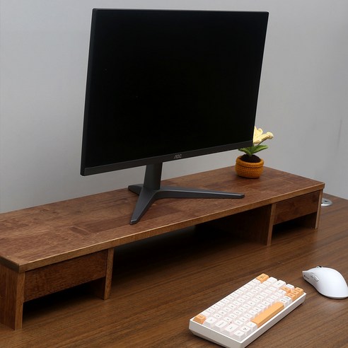 듀얼 모니터와 책상 정리를 한 번에! 어반데코 모니터 받침대로 쾌적한 업무 환경을 완성하세요.