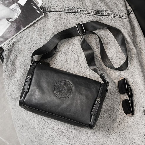 가성비 끝판왕! 슈와츠코리아 남자 가죽 크로스백으로 스타일과 실용성을 한번에!