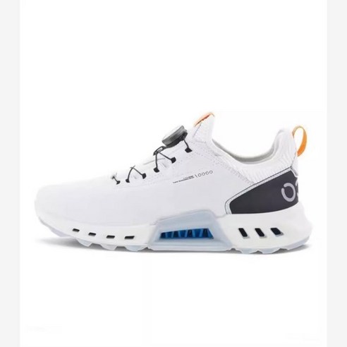 미끄럼 걱정 없이, 발은 뽀송하게! 에코 골프화로 쾌적한 라운딩을 즐기세요.