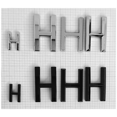 개인 맞춤형 엠블럼 스티커로 자동차와 개인 물품 개성화