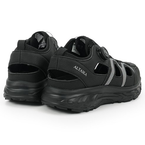 다이얼 하나로 완벽한 핏, 스타일과 편안함을 모두 갖춘 남성 샌들