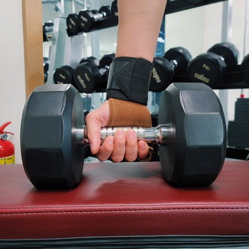 근성장월드의 100% 소가죽 헬스 장갑으로 운동을 더 편안하고 효율적으로 만드세요.