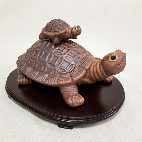 재물운과 사업운을 향상시키는 생기 도자기 거북이