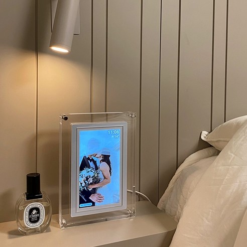 토이토 디지털 액자: 추억을 담는 스마트한 캔버스