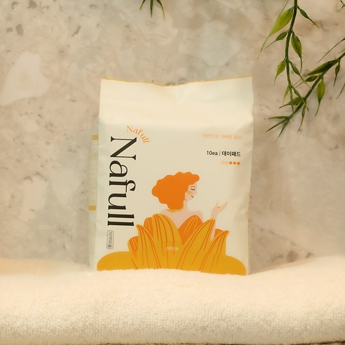 피부 친화적이고 뛰어난 보호 기능을 갖춘, 국내 최초의 0.6mm 초슬림 파우치 생리대