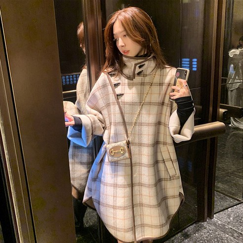 일상화보 담비 여성 간절기 아우터 케이프