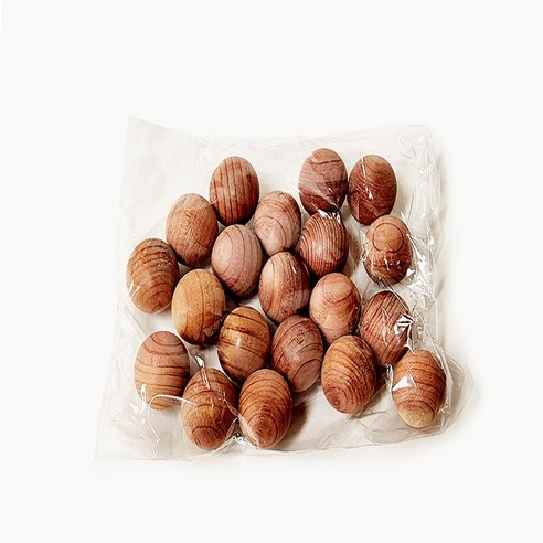 숲의 향기를 담은 천연 시더우드 우드 볼로 일상에 자연을 더하세요.