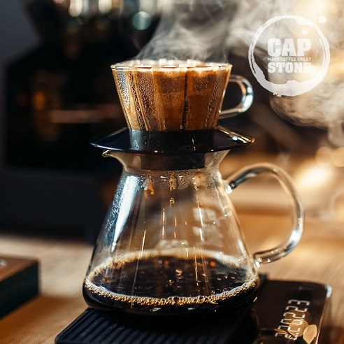 커피 애호가의 천국: 풍부한 맛과 아로마의 CAPSTONE 스페셜티 블렌드 원두커피