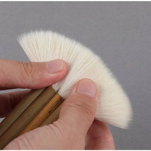 자연의 숨결을 담아 예술혼을 깨우는, 천연 양모 연필붓 일월오봉도