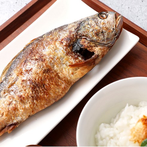 최고급 영광 법성포 보리굴비 선물 세트: 호화로운 식사 경험을 선사하는 절묘한 맛