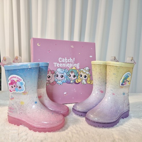 비 오는 날 우리 아이 발, 이제 걱정 끗! 캐치티니핑 LED 장화 솔직 후기 티니핑장화