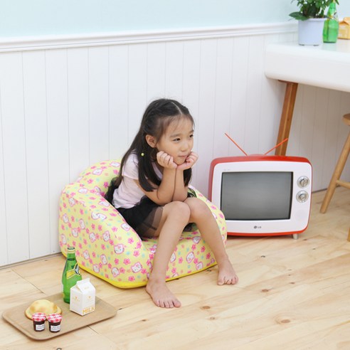 편안한 아늑함을 제공하는 풍원 유아 소파