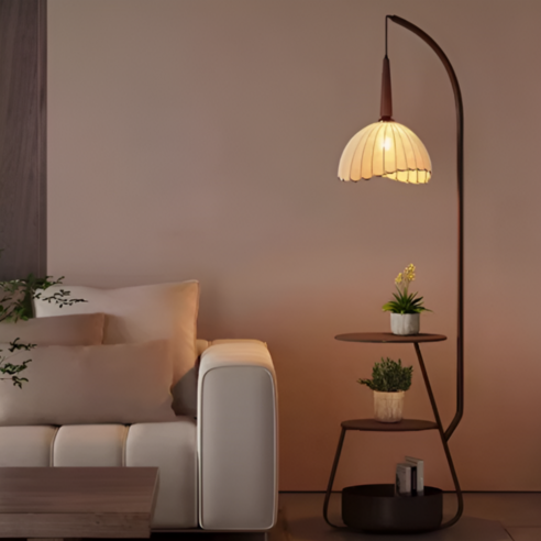 아늑함을 더하는 데이오 엔틱 원목 스탠드 조명