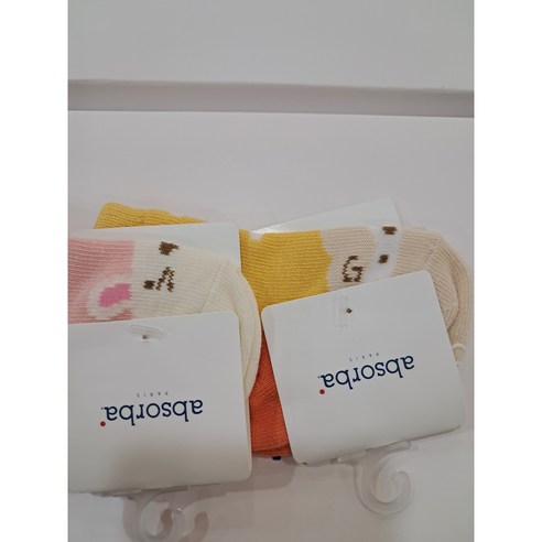 사랑스러운 아기 발을 위한 안전하고 편안한 선택, 압소바 미끄럼방지 미노 양말