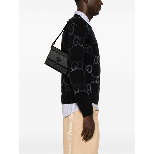 구찌 벨트 백으로 스타일과 편리함을 동시에!