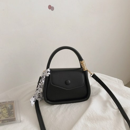 모든 경기 Ins Crossbody 가방 여성 여름 새로운 유행 핸드백 작은 사각형 가방 프랑스어 소수 작은 가방