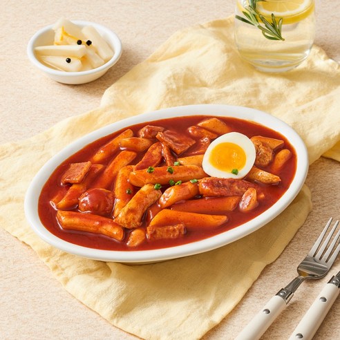 추억과 풍미를 담은 장사의신 밀떡 볶이로 맛있는 행복을 경험하세요!