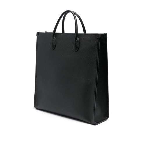 구찌 엠보스드 로고 가죽 토트 백 하나로 스타일 완성