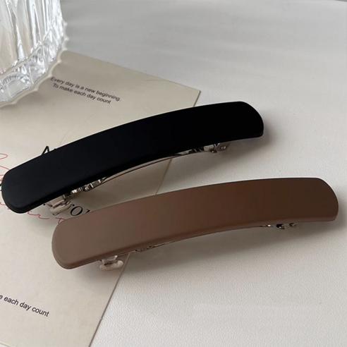 당신의 스타일을 완성하는 마법, 미영스 무광 일자 헤어핀