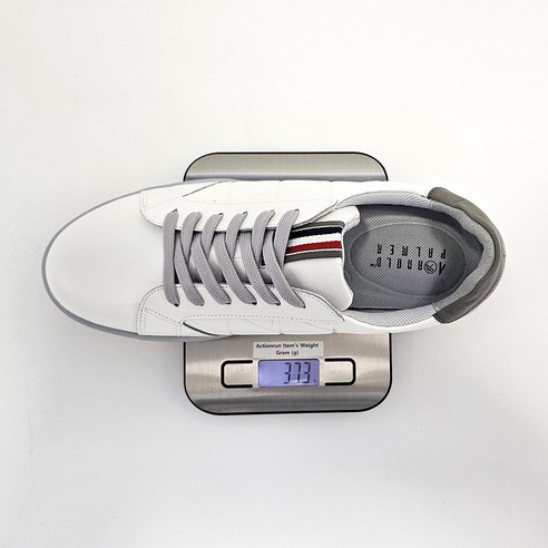 편안함과 스타일이 결합된 아놀드파마 소가죽 골프화