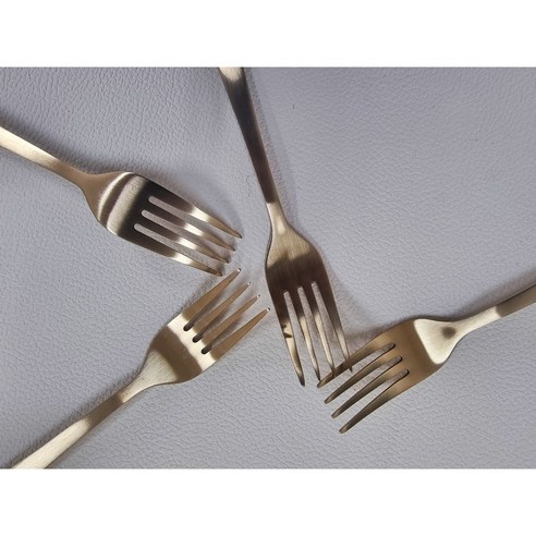 시간을 멈추게 하는 아름다움, 방짜유기 디저트 포크