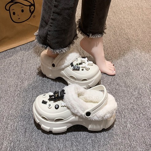 겨울 날씨에 완벽한 따뜻하고 편안한 마이뚜뚜 아쿠카샌들 슬리퍼