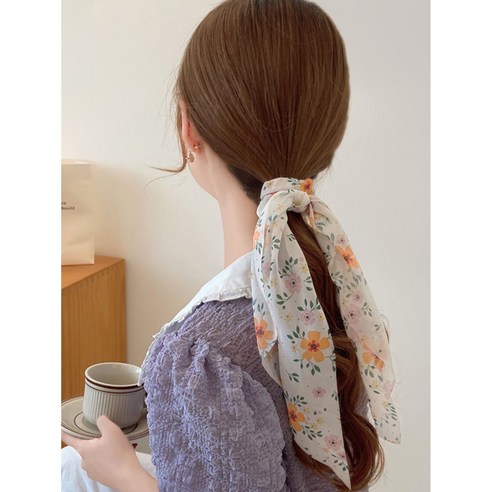 꽃무늬 스카프 곱창밴드 하나로 쉽고 예쁘게 여신 스타일 완성!