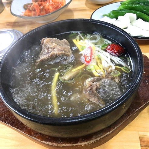 미국산 최고급 소갈비의 부드러운 식감과 풍부한 맛
