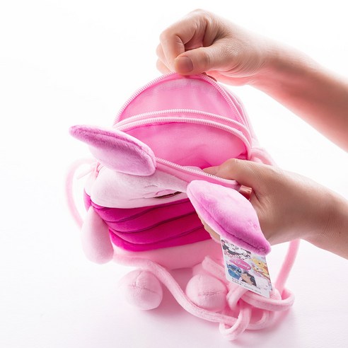 피글렛과 함께하는 사랑스럽고 실용적인 데일리룩