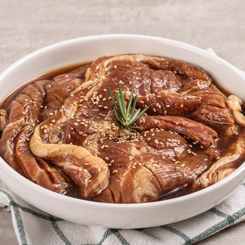 맛있는 순간을 위한 수제 양념 돼지갈비 쑥잎왕구이